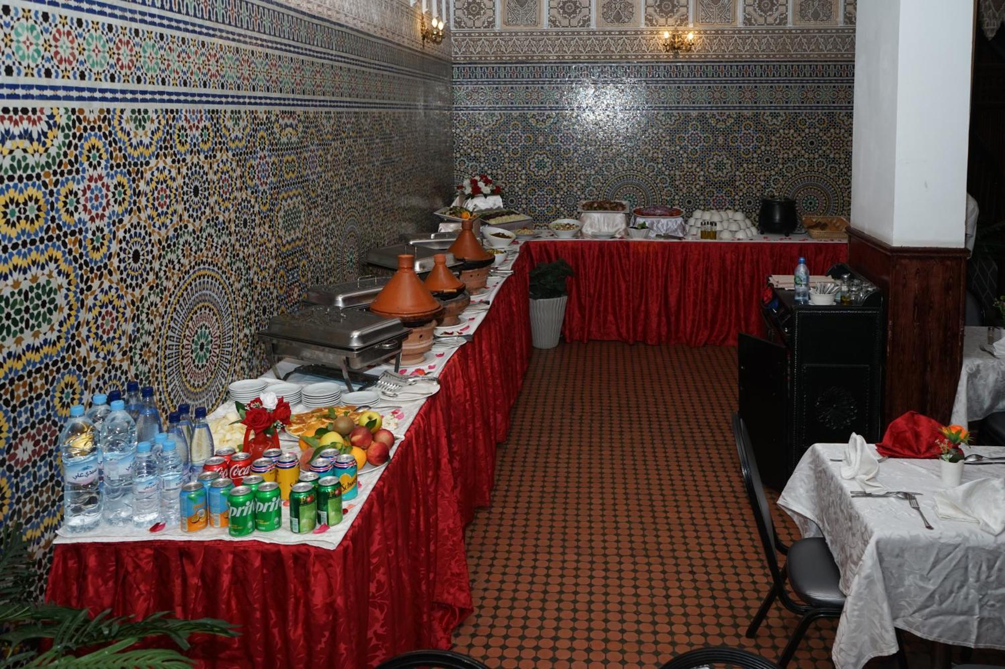 Hotel Nouzha Фес Екстер'єр фото