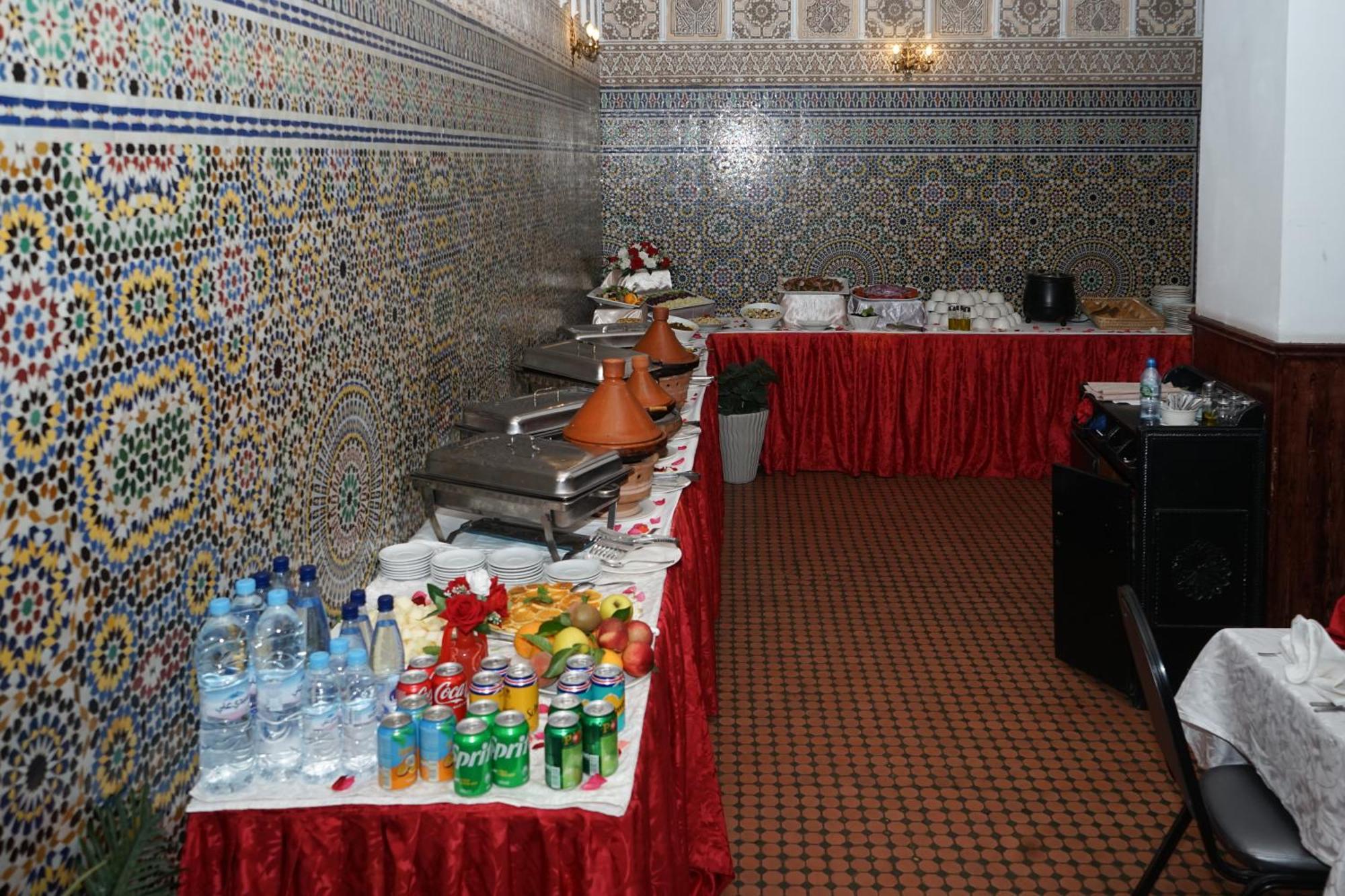 Hotel Nouzha Фес Екстер'єр фото