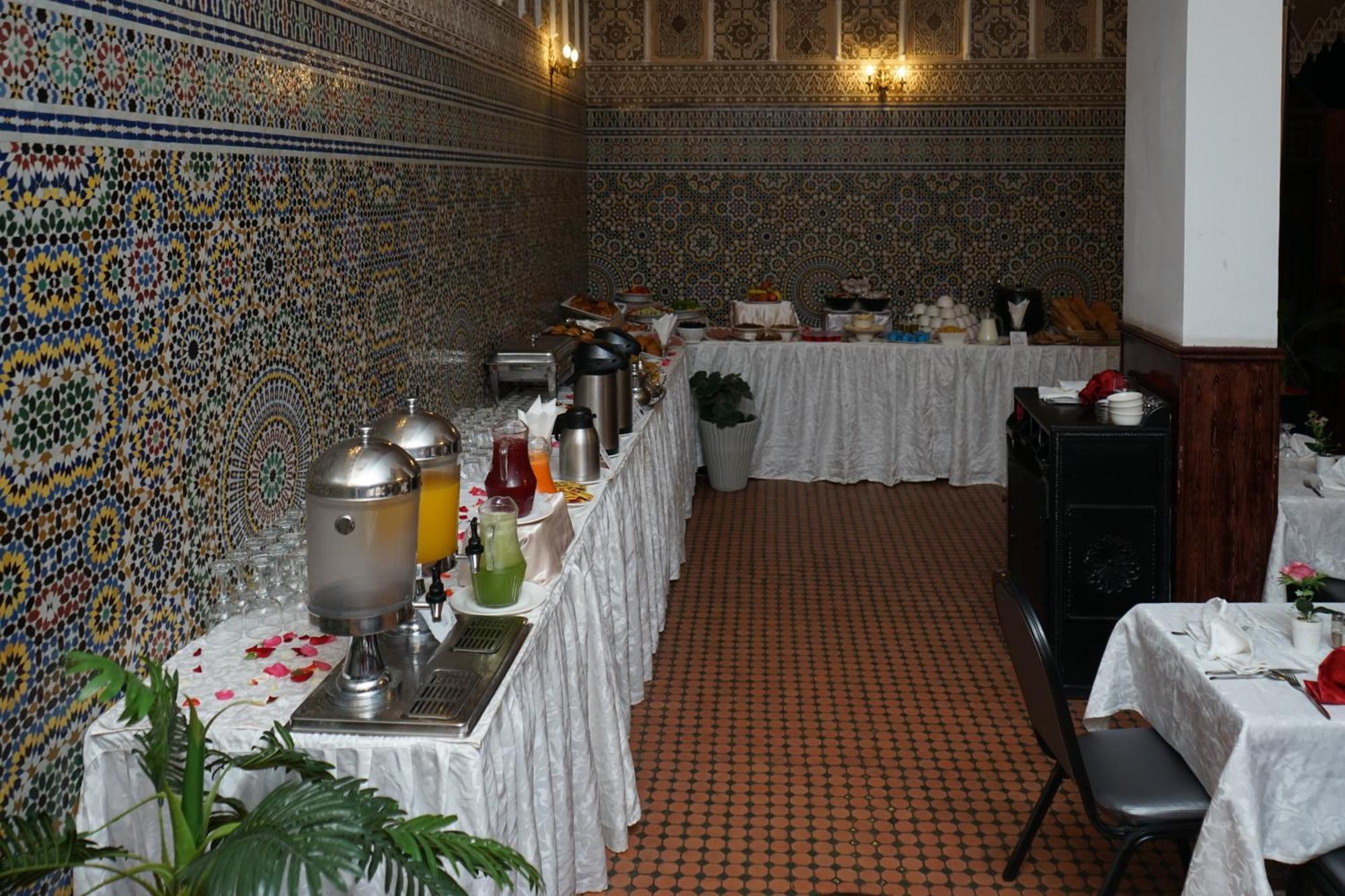 Hotel Nouzha Фес Екстер'єр фото
