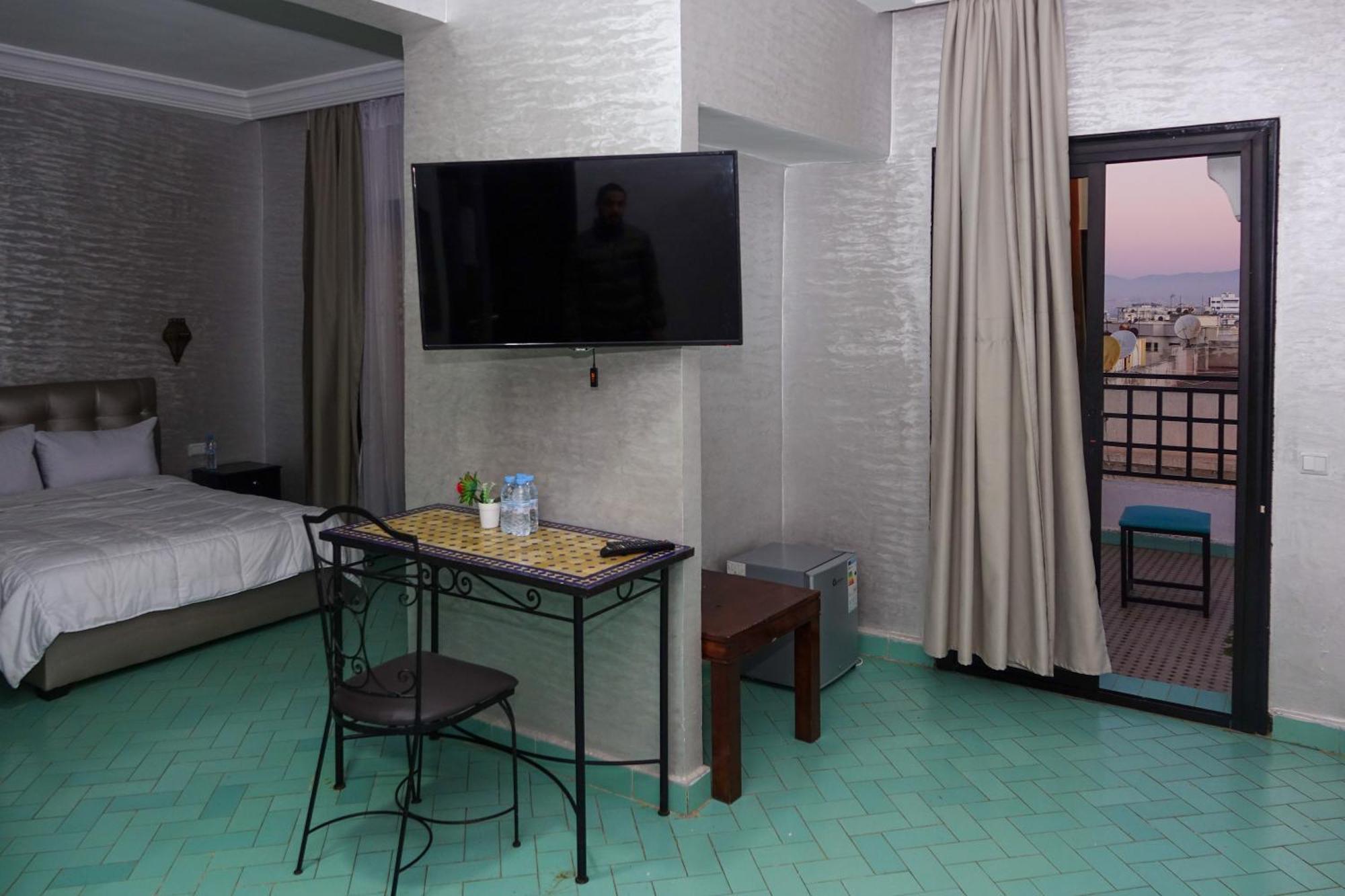 Hotel Nouzha Фес Екстер'єр фото